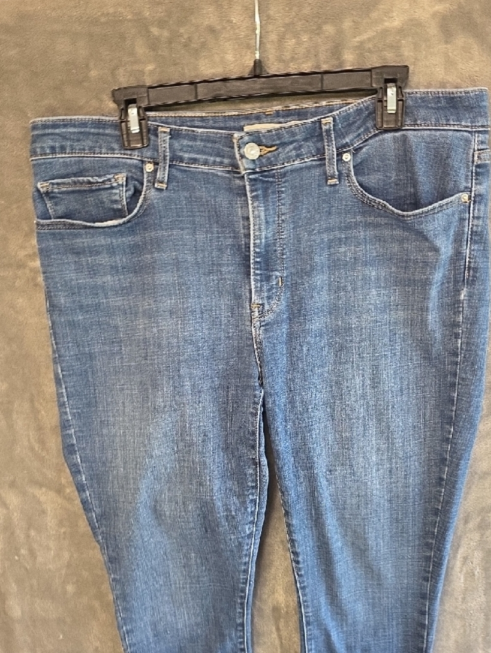 Levi's 711 Skinny Jeans - Picture 3 of 11